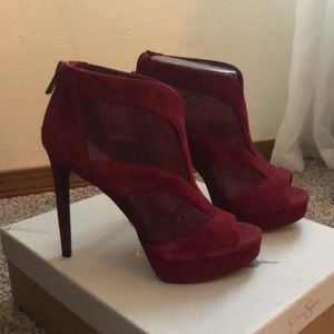 Jessica Simpson Vampire Red bootie, 6.5, New